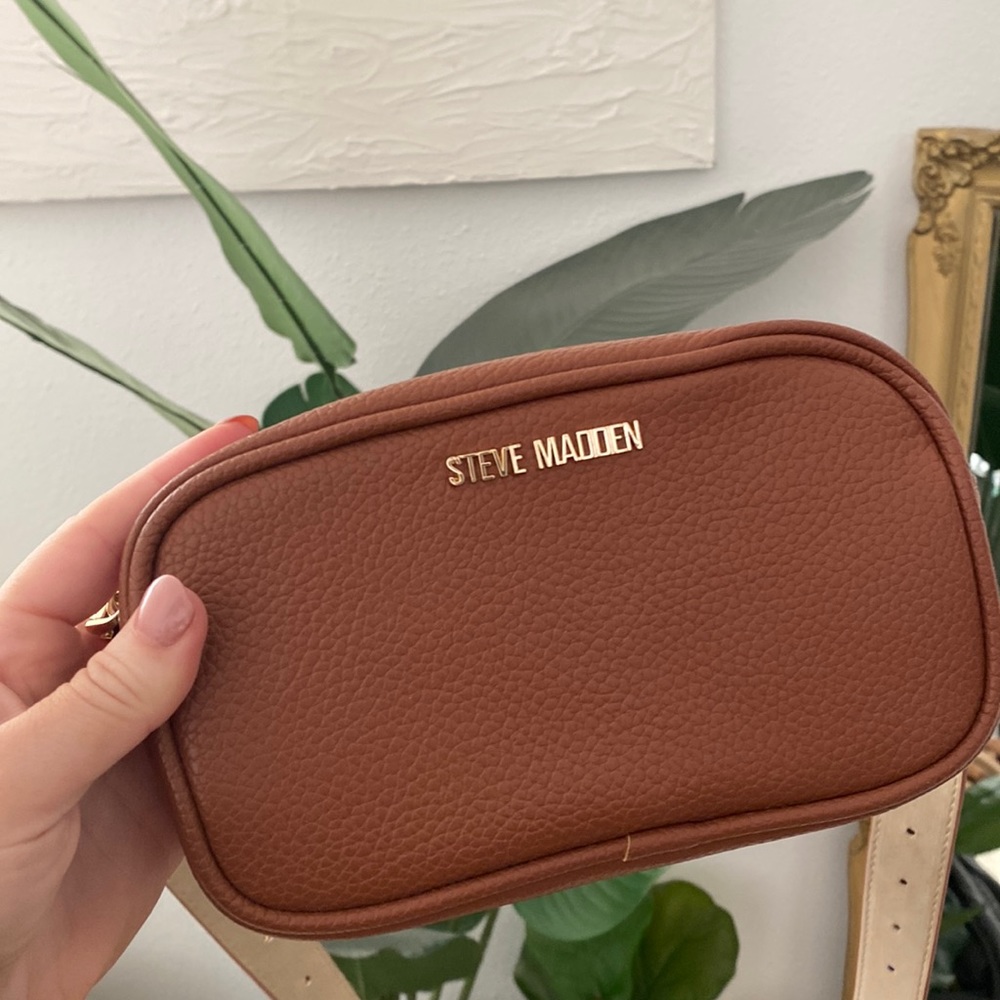 Steve Madden belt bag